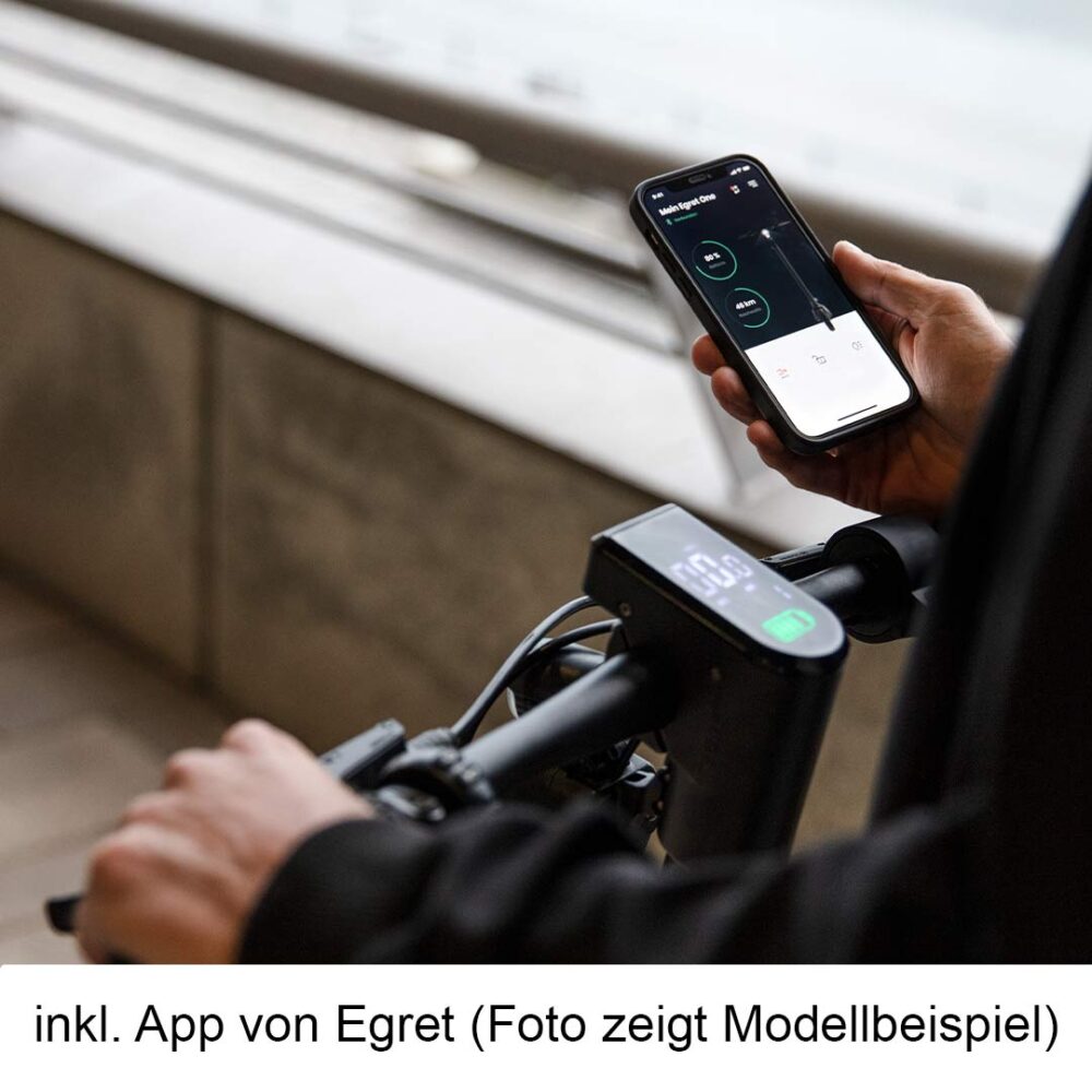 Egret X+ eScooter Nahaufnahme Display und Smartphone mit App